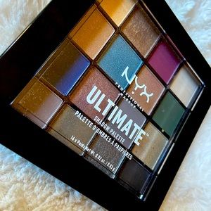 NYX Professional Makeup Ultimate Shadow Palette Ash